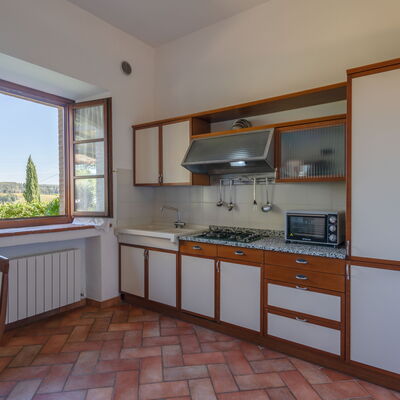 Rocche Di Valiano - Accommodation:&nbsp;Appartamento Geranio In Siena, Pool Use, Ac: rocche-di-valiano-chianti-castelnuovo-berardenga-multiproprietà-geranio-kitchen
