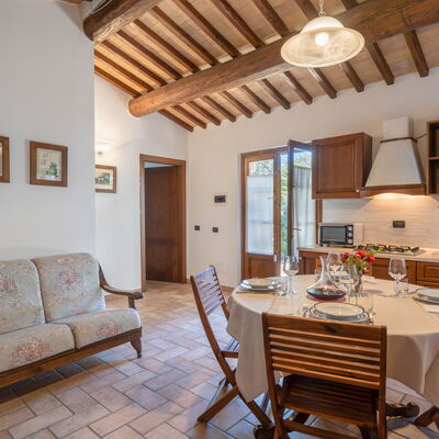 Rocche Di Valiano - Accommodation:&nbsp;Appartamento Mimosa In Siena, Pool Use, Ac: rocche-di-valiano-chianti-castelnuovo-berardenga-multiproprietà-mimosa-living-room