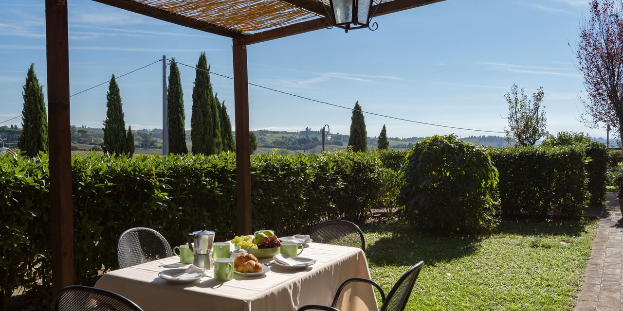 Rocche Di Valiano - Accommodation:&nbsp;Appartamento Geranio In Siena, Pool Use, Ac: rocche-di-valiano-chianti-castelnuovo-berardenga-multiproprietà-geranio-garden