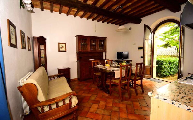 Rocche Di Valiano - Alloggio:&nbsp;Appartamento Fiordaliso In Siena, Pool Use, Ac: Autunno, Cucina, Estate, Primavera, Soggiorno