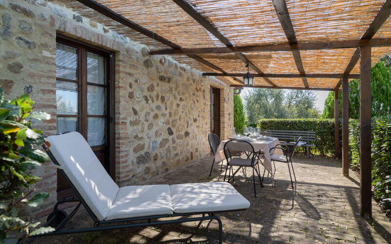 Rocche Di Valiano - Unterkunft:&nbsp;Appartamento Gelsomino In Siena, Pool Use, Ac: rocche-di-valiano-chianti-castelnuovo-berardenga-gelsomino-garden