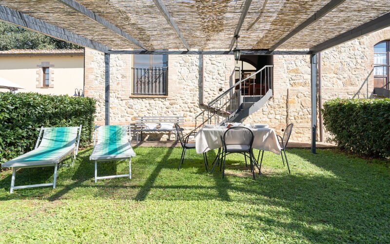 Rocche Di Valiano - Unterkunft:&nbsp;Appartamento Ginestra In Siena, Pool Use, Ac: rocche-di-valiano-chianti-castelnuovo-berardenga-multiproprietà-ginestra-garden