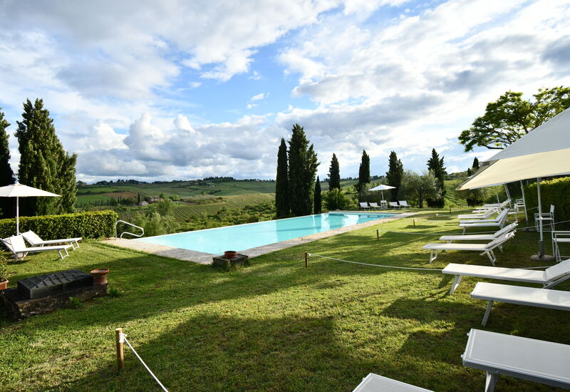 Rocche Di Valiano: Ausstattung, Frühling, Garten, Herbst, Schwimmbad, Sommer
