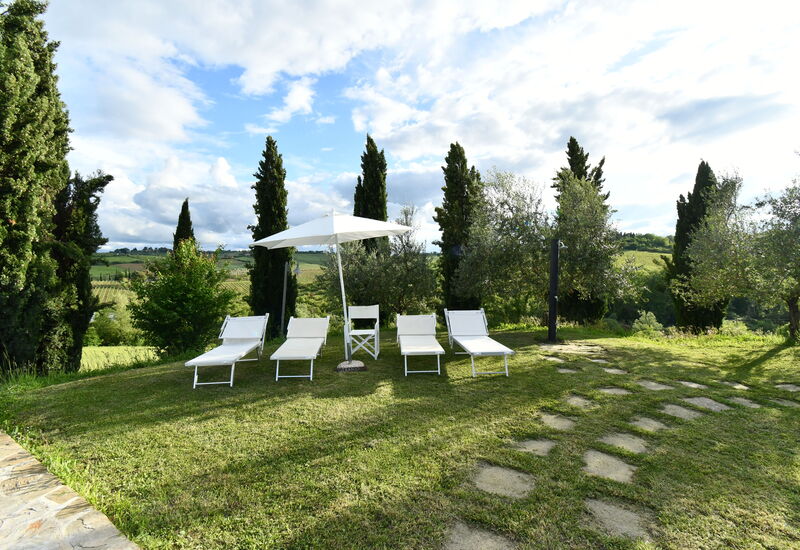 Rocche Di Valiano: Außen, Ausstattung, Frühling, Garten, Herbst, Sommer