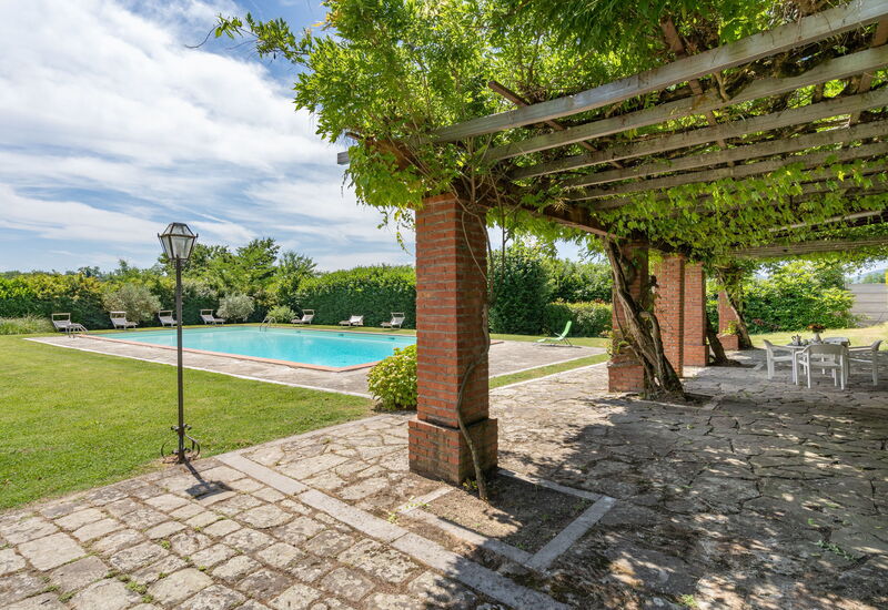 Villa Lama: Garden, Pool