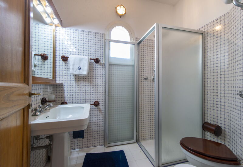 Villa Deli, In Positano, Sea View, Ac: villa-deli-positano-villa-bathroom