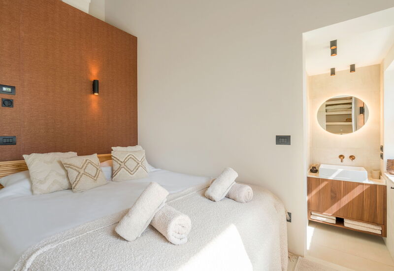 Pendolino Spereto Apartment With Pool, Montaione: Autumn, Bedroom, Spring, Summer