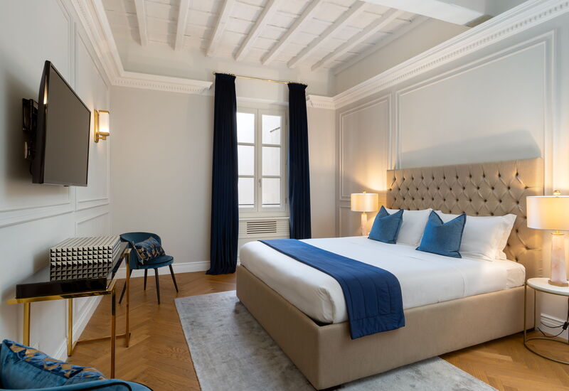 Bargello Penthouse Luxury Apartment In Florence By: Autumn, Bedroom, Spring, Summer