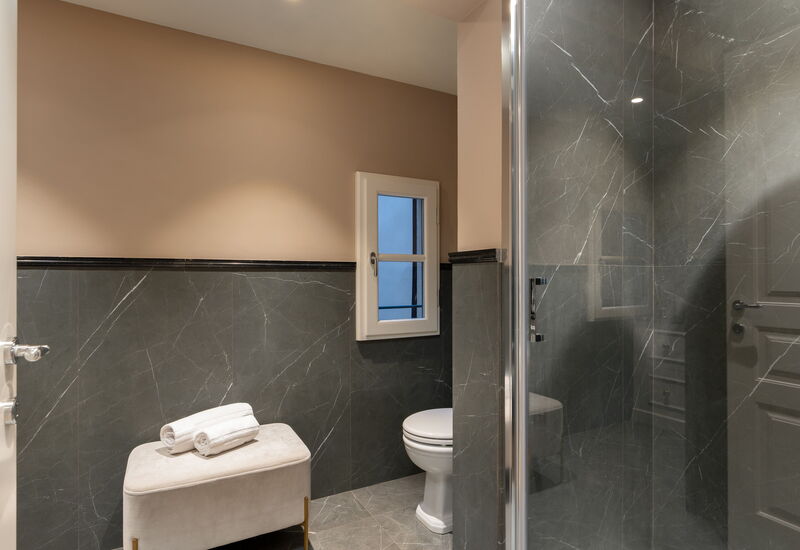 Bargello Penthouse Luxury Apartment In Florence By: Autumn, Bathroom, Spring, Summer