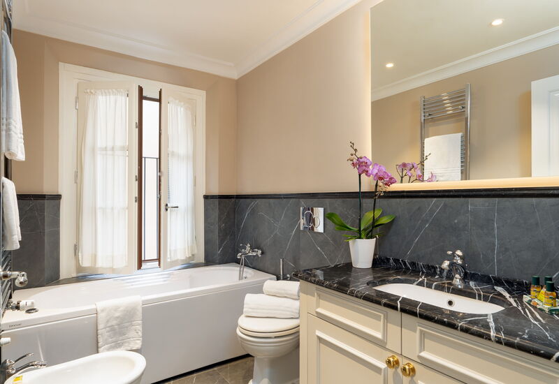 Pazzi Penthouse Luxury Apartment In Florence By Pa: Autumn, Bathroom, Spring, Summer