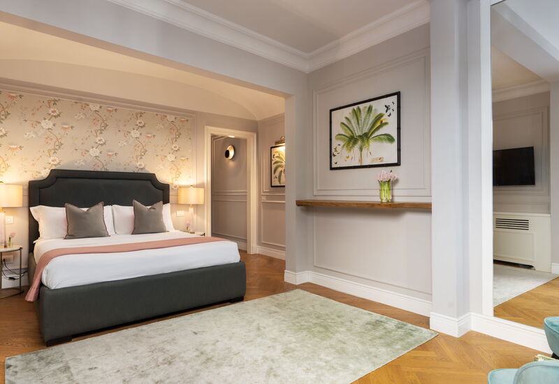 Pazzi Penthouse Luxury Apartment In Florence By Pa: Autumn, Bedroom, Spring, Summer