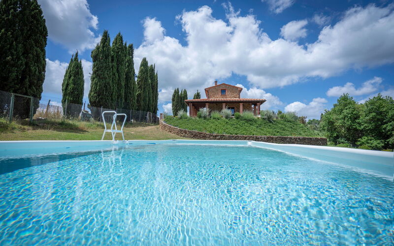Vineyard’s Cottage With Pool, Ac, Wifi - Siena: Autumn, Garden, Pool, Spring, Summer