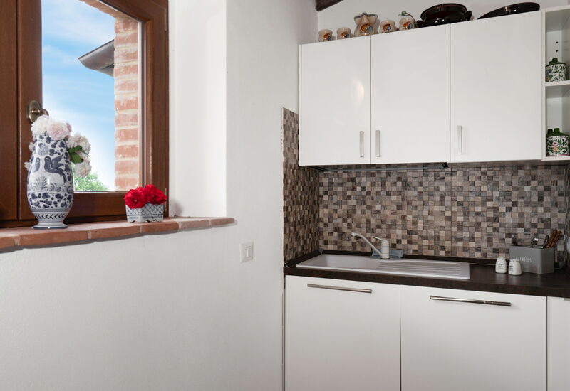 Vineyard’s Cottage With Pool, Ac, Wifi - Siena: Autumn, Kitchen, Spring, Summer