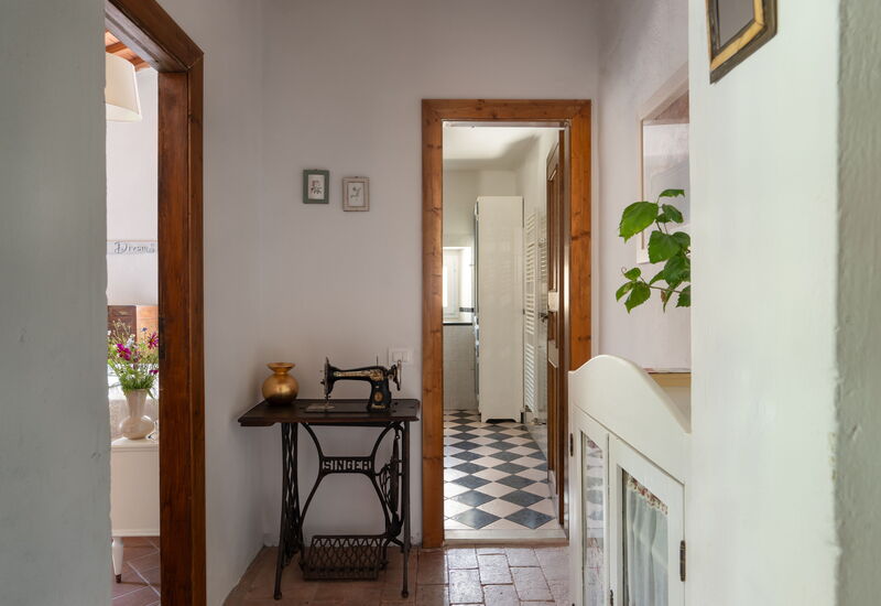 La Casa Del Tiglio: Amenities, Common Room, Other Room, Room Detail