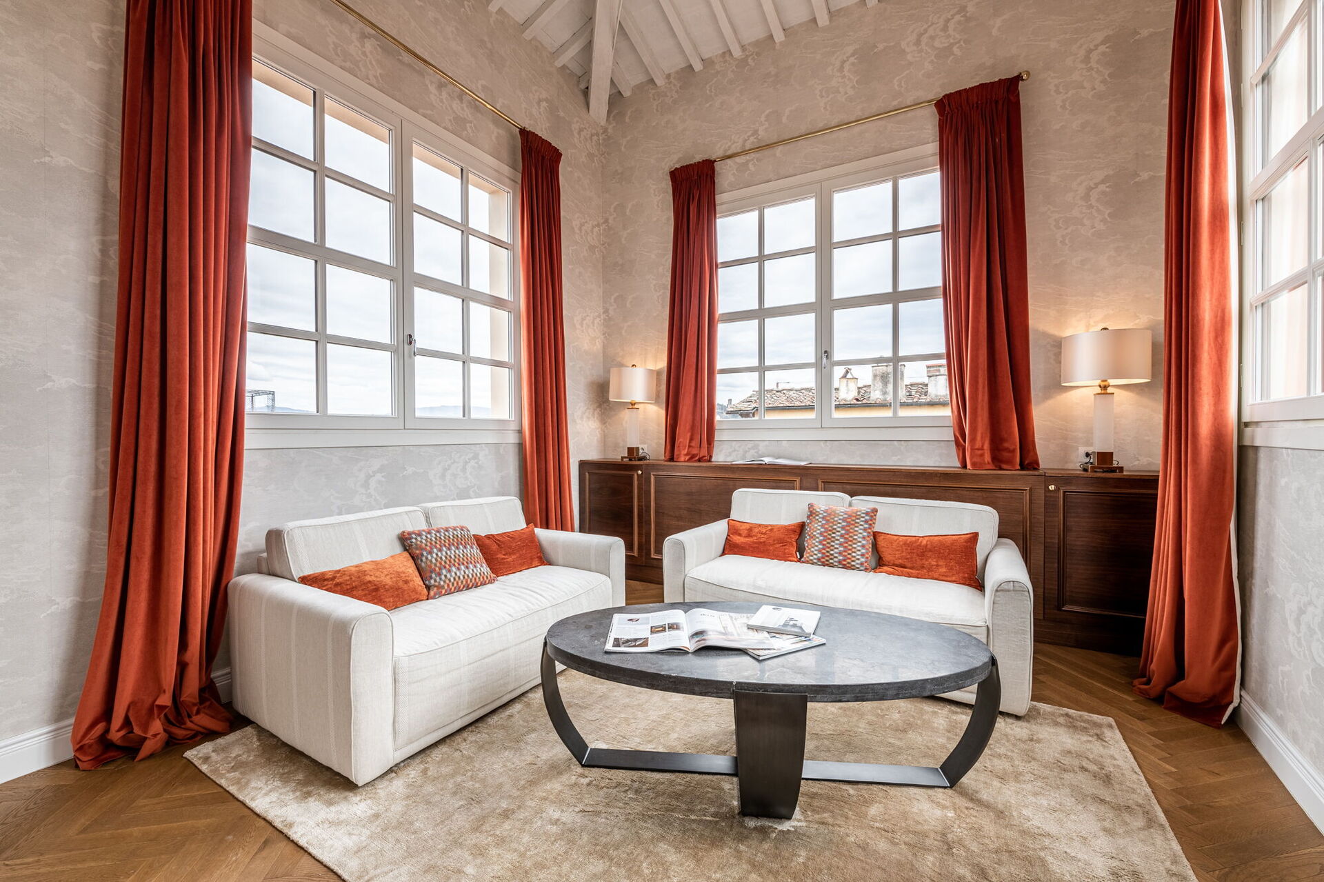 Penthouse apartment - Wikipedia - Penthouse Luxury Apartment Amenities