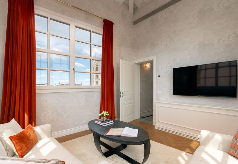 Torretta Penthouse Luxury Apartment in Florence by: Frühling, Herbst, Sommer, Winter, Wohnzimmer