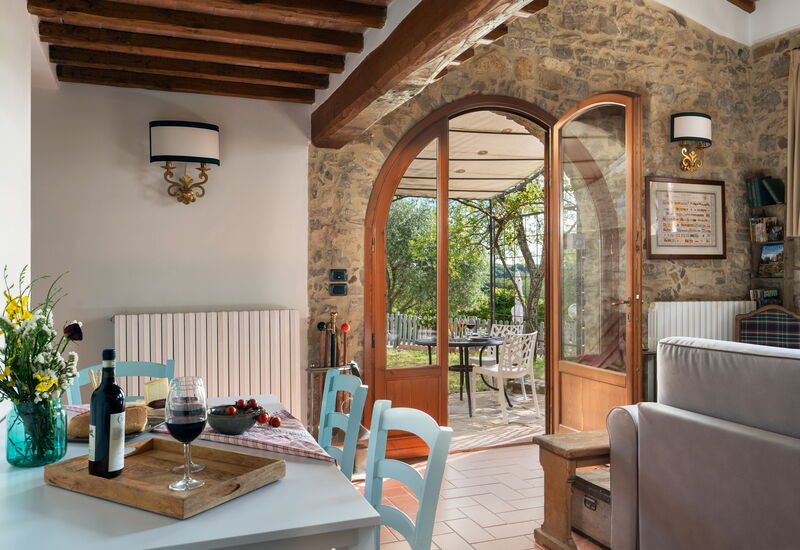 A Casa Dell'ida: Dining Room, Living Room, Main Entrance, Summer