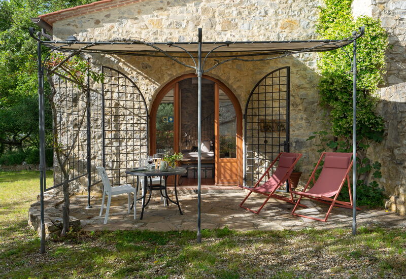 A Casa Dell'ida: Balcony / Terrace / Patio, Building Exterior, Living Room, Main Entrance, Summer