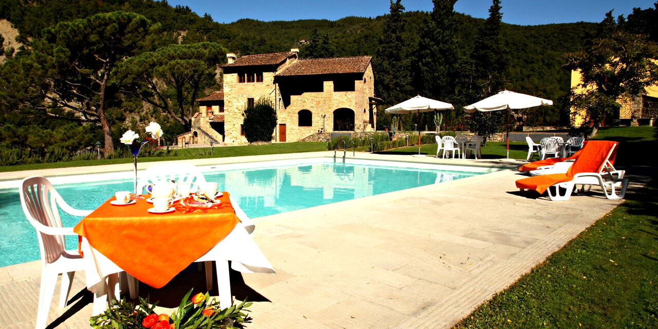 Poggio Marino: Piscina