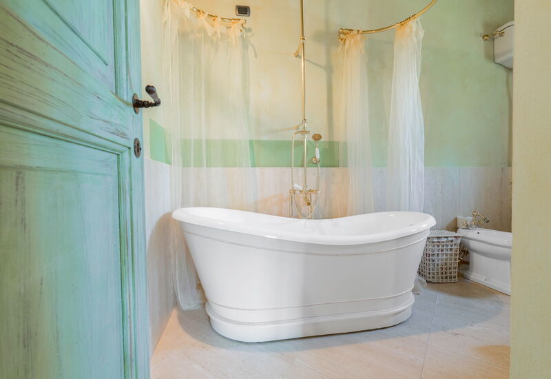 Villa Meraviglia With Pool And Ac: Autumn, Bathroom, Spring, Summer