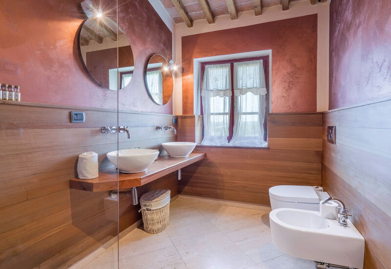 Villa Meraviglia With Pool And Ac: Autumn, Bathroom, Spring, Summer