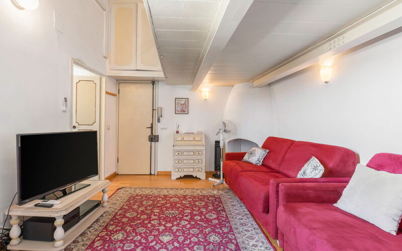 Belle Donne Apartment, Tornabuoni, Florence, Wifi: Autumn, Living Room, Spring, Summer