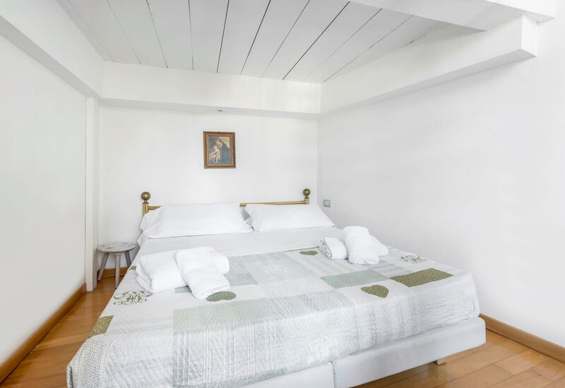 Belle Donne Apartment, Tornabuoni, Florence, Wifi: Autumn, Bedroom, Spring, Summer