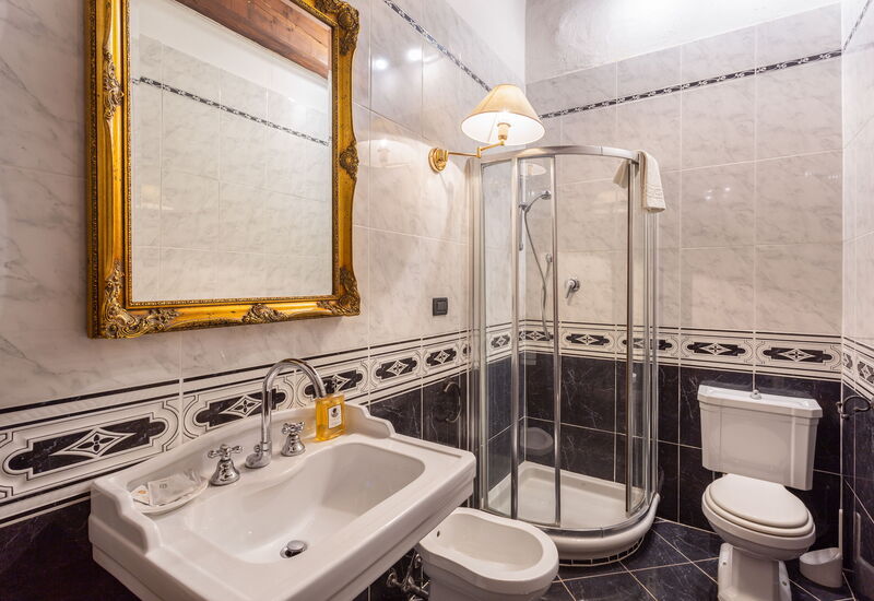 Villa Eugenia: Bathroom