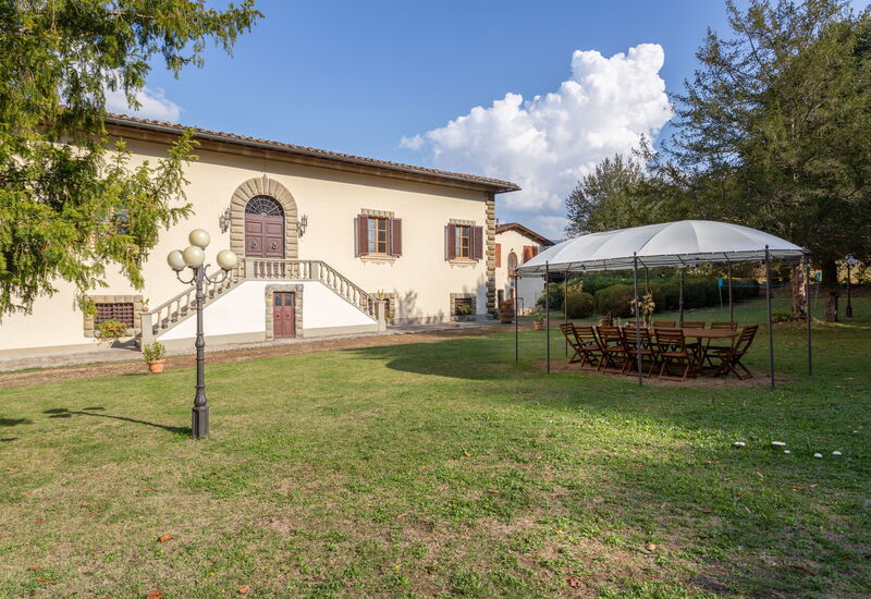 Villa Eugenia: Building Exterior