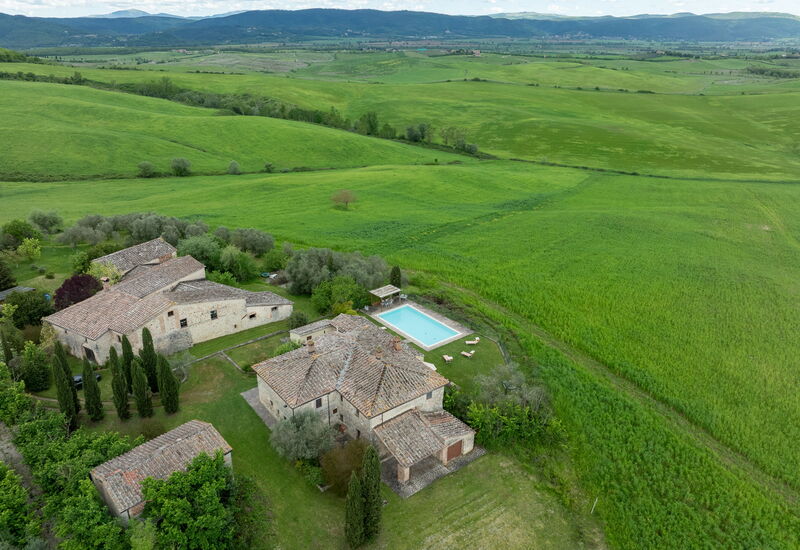 La Palazzina, Ville Di Corsano, Home And Pool: Autumn, Spring, Summer