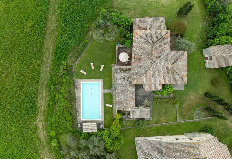 La Palazzina, Ville Di Corsano, Home And Pool: Autumn, Garden, Spring, Summer